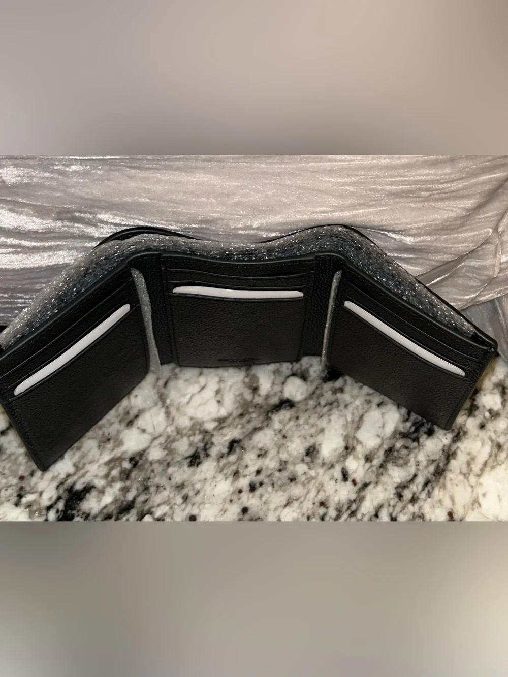 Men’s Coach Black Pebbled Leather Tri Fold Wallet